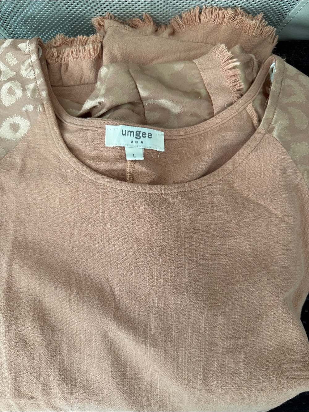 Umgee Peach-Rust Short Sleeve Top with Satin Leopard Sleeves - Picture 5 of 5